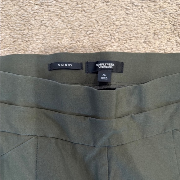 Simply Vera Olive Pants - Picture 4 of 7